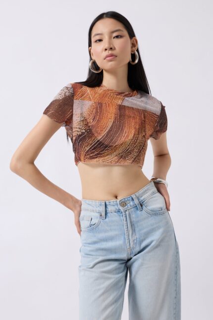 Bluzë portokalli tyli me gjysmë mëngë me model