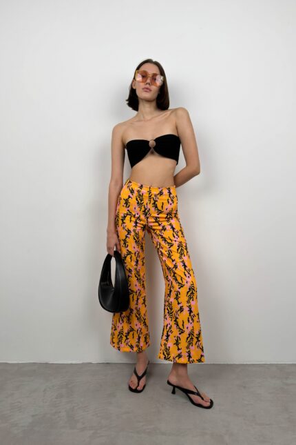 Pantallona mango me model me këmbë tubulare