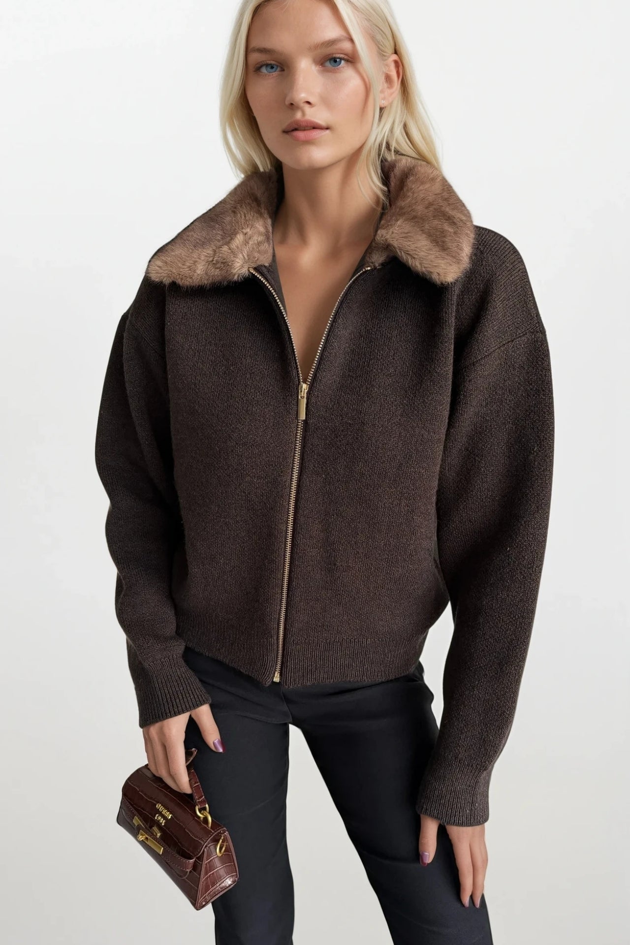 yaka-kurk-detay-fermuarli-triko-kazak-95134