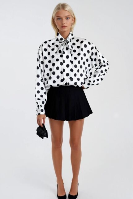 Puantiye Desen Fular Detay Beyaz Gömlek