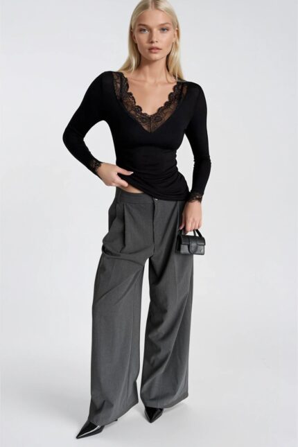 Dantel Detay V Yaka Siyah Transparan Bluz