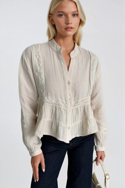 Nakış Detay Eteği Volanlı Taş Bluz