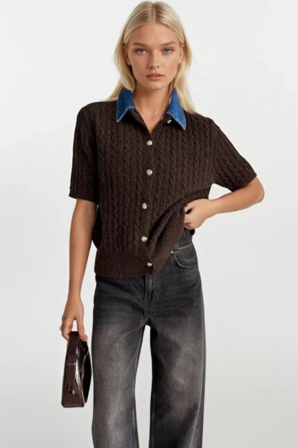 Denim Yaka Gold Düğmeli Yarım Kol Kahverengi Triko Bluz